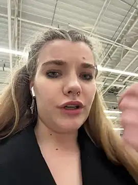 Snapshot of Holy_Tereza chatting on 01-14-25, 06:28 Holy Tereza online show from 01-14-25, 06:28