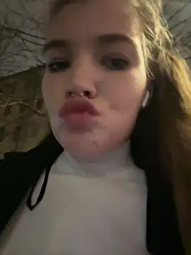 Snapshot of Holy_Tereza chatting on 01-26-25, 03:14 Holy Tereza online show from 01-26-25, 03:14