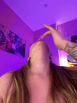 Snapshot of Holy_Tereza chatting on 01-26-25, 06:16 Holy Tereza online show from 01-26-25, 06:16