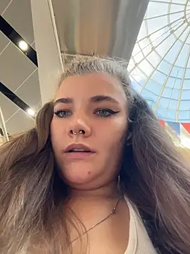 Snapshot of Holy_Tereza chatting on 06-19-26, 03:38 Holy Tereza online show from 06-19-26, 03:38