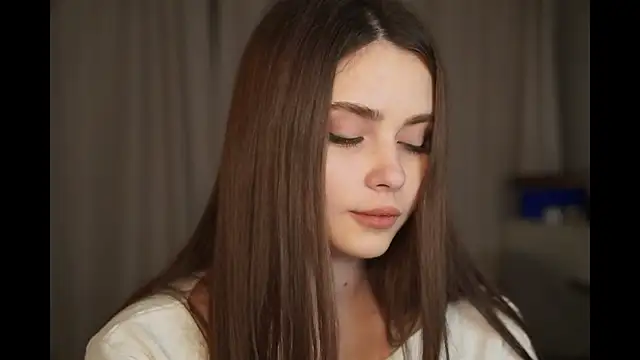 CarmenMoore26 online show from 12-16-25, 08:03