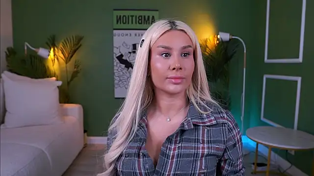 EvaZane online show from 04-19-26, 09:41