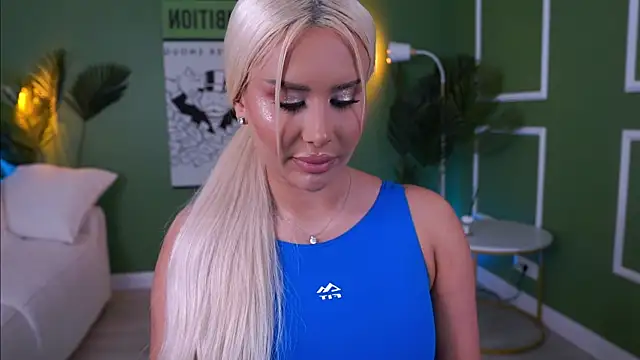 Snapshot of EvaZane chatting on 05-23-26, 10:30 EvaZane online show from 05-23-26, 10:30