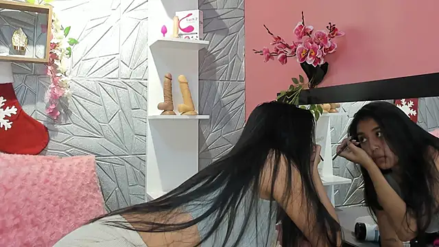 Snapshot of LilithKlain_ chatting on 12-30-24, 12:31 LilithKlain online show from 12-30-24, 12:31