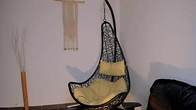 Nina-monroe online show from 12-11-24, 12:44