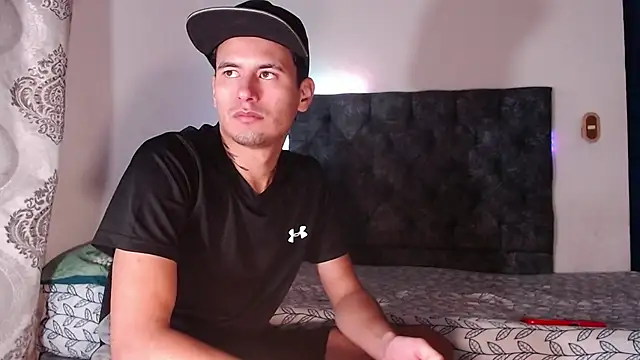 Snapshot of brandon_a_collin chatting on 02-05-25, 09:04 brandon a collin online show from 02-05-25, 09:04