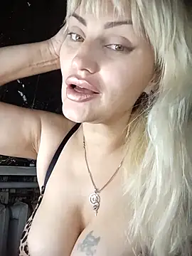 Freya Milf online show from 10-10-25, 06:18