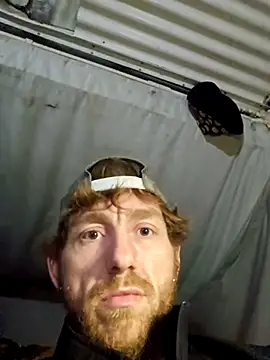 Snapshot of Snowwisss chatting on 03-19-25, 08:23 Snowwisss online show from 03-19-25, 08:23