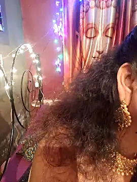 Snapshot of Maaya66 chatting on 01-05-25, 09:25 Maaya66 online show from 01-05-25, 09:25