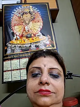 Snapshot of Maaya66 chatting on 09-19-25, 05:24 Maaya66 online show from 09-19-25, 05:24