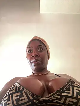 hotcoco28 online show from 01-06-25, 07:13