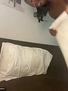 hotcoco28 online show from 03-07-25, 12:37