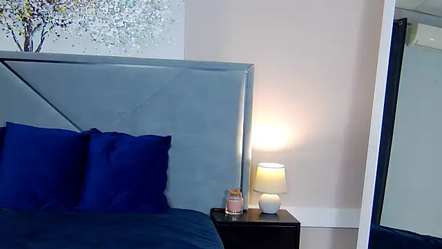 NicoleRosss online show from 10-11-25, 09:52