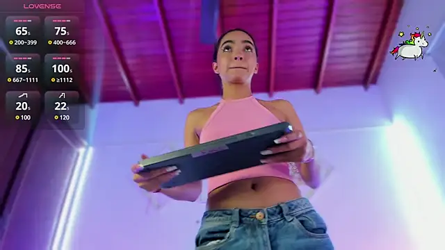 AdelineEvanss online show from 12-28-24, 03:37