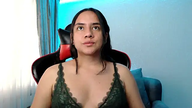 Snapshot of Lexyevans chatting on 12-15-24, 07:10 Lexyevans online show from 12-15-24, 07:10