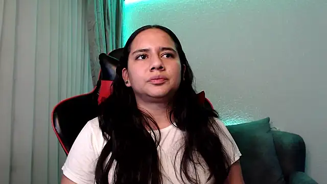 Snapshot of Lexyevans chatting on 12-18-24, 10:35 Lexyevans online show from 12-18-24, 10:35