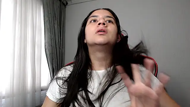 Snapshot of Lexyevans chatting on 12-27-24, 06:53 Lexyevans online show from 12-27-24, 06:53