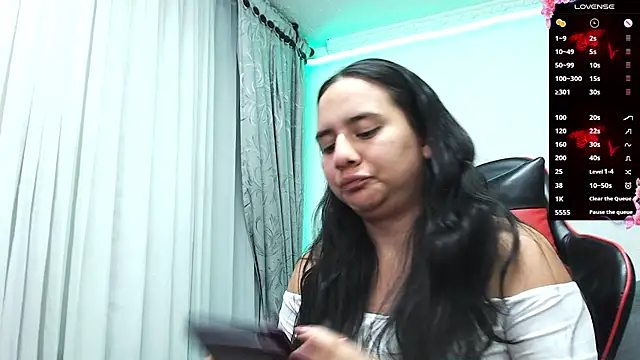 Snapshot of Lexyevans chatting on 01-24-25, 01:13 Lexyevans online show from 01-24-25, 01:13