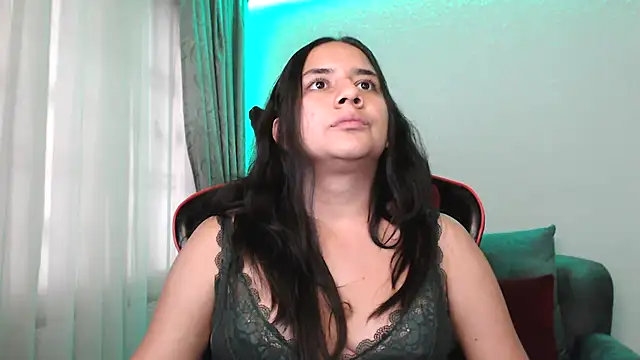 Snapshot of Lexyevans chatting on 01-28-25, 10:34 Lexyevans online show from 01-28-25, 10:34