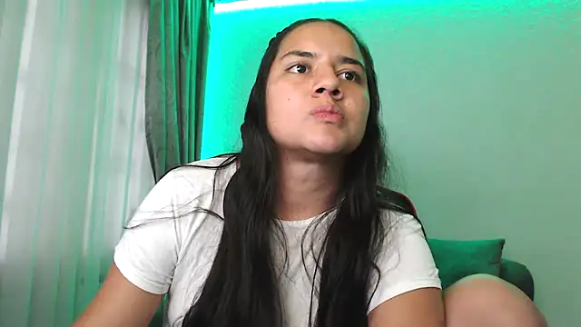 Snapshot of Lexyevans chatting on 01-31-25, 10:21 Lexyevans online show from 01-31-25, 10:21