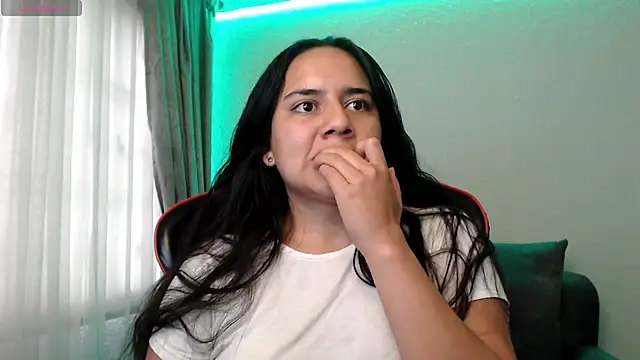 Snapshot of Lexyevans chatting on 02-08-25, 09:04 Lexyevans online show from 02-08-25, 09:04