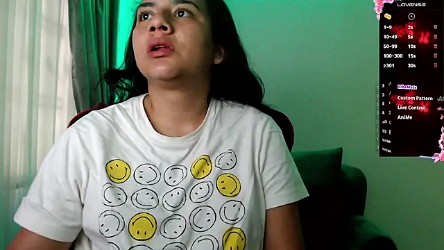 Snapshot of Lexyevans chatting on 02-13-25, 07:21 Lexyevans online show from 02-13-25, 07:21