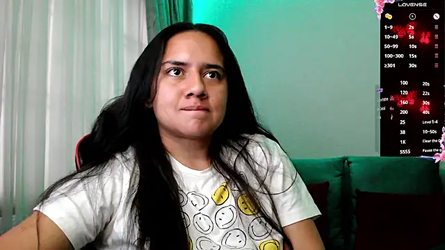 Snapshot of Lexyevans chatting on 02-13-25, 10:22 Lexyevans online show from 02-13-25, 10:22