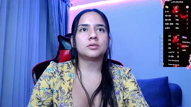 Snapshot of Lexyevans chatting on 02-15-25, 11:36 Lexyevans online show from 02-15-25, 11:36