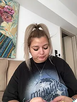 AllysonK online show from 02-23-25, 11:33