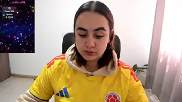 Snapshot of maryluna95 chatting on 06-23-26, 06:17 maryluna95 online show from 06-23-26, 06:17
