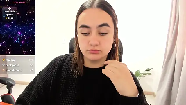 Snapshot of maryluna95 chatting on 06-25-26, 06:12 maryluna95 online show from 06-25-26, 06:12