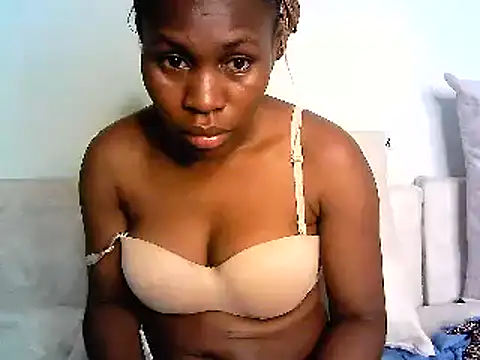 Snapshot of lisaa544 chatting on 02-19-25, 04:55 lisaa544 online show from 02-19-25, 04:55