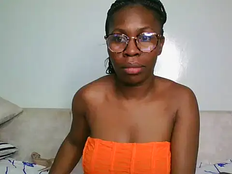 Snapshot of lisaa544 chatting on 09-29-25, 11:37 lisaa544 online show from 09-29-25, 11:37