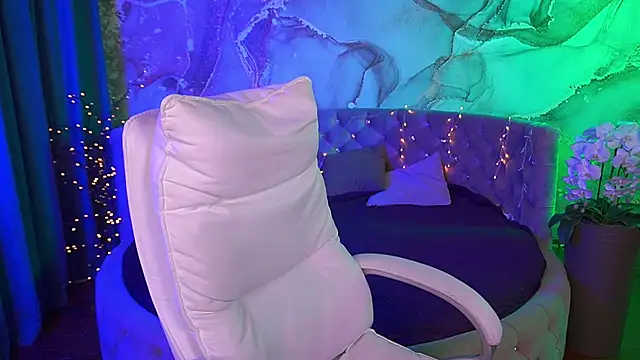 CoolTatis online show from 09-30-25, 06:51