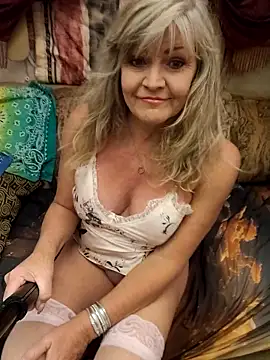 annika lately online show from 03-05-26, 02:51