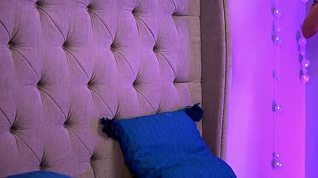 BritneyHudson online show from 03-09-26, 04:27