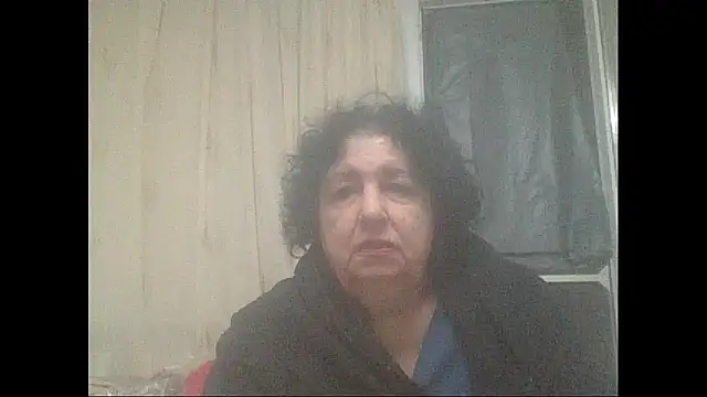 Snapshot of maturekorine chatting on 11-25-25, 07:14 maturekorine online show from 11-25-25, 07:14