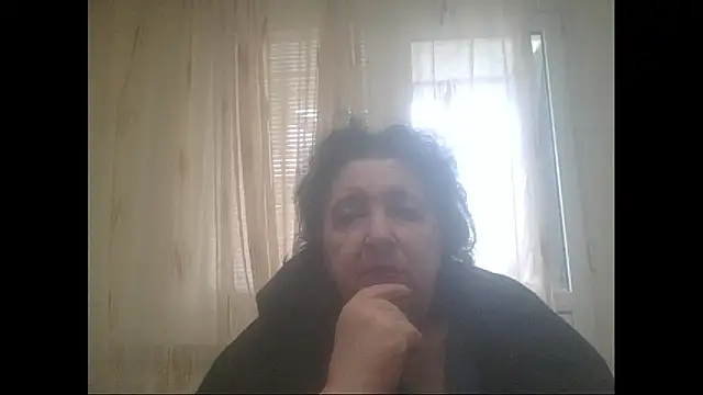 Snapshot of maturekorine chatting on 12-02-25, 10:09 maturekorine online show from 12-02-25, 10:09