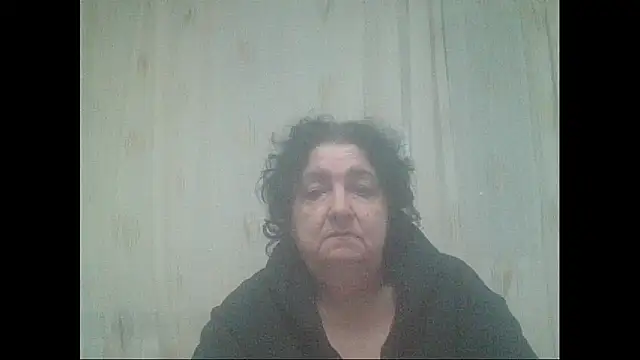 Snapshot of maturekorine chatting on 12-17-25, 05:52 maturekorine online show from 12-17-25, 05:52