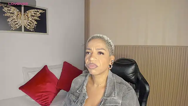 summer night  online show from 04-16-26, 11:00