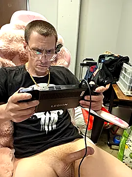 Snapshot of Hatchetwound6969 chatting on 03-28-26, 05:29 Hatchetwound6969 online show from 03-28-26, 05:29