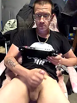 Snapshot of Hatchetwound6969 chatting on 03-29-26, 04:07 Hatchetwound6969 online show from 03-29-26, 04:07