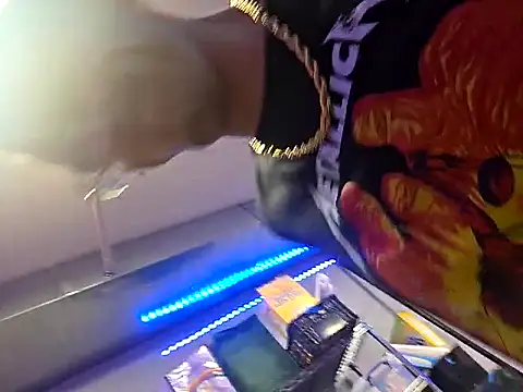 Snapshot of Hatchetwound6969 chatting on 04-16-26, 08:04 Hatchetwound6969 online show from 04-16-26, 08:04