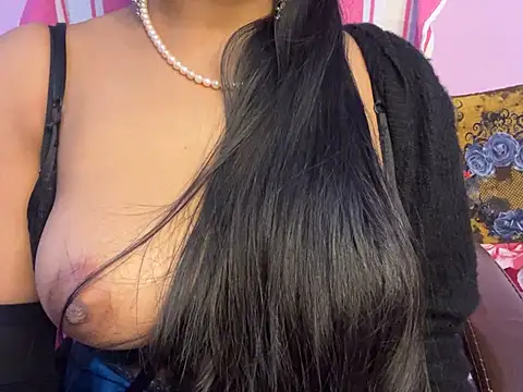 Snapshot of roshni-5 chatting on 01-14-25, 01:47 roshni-5 online show from 01-14-25, 01:47