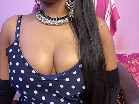 Snapshot of roshni-5 chatting on 02-10-25, 09:04 roshni-5 online show from 02-10-25, 09:04