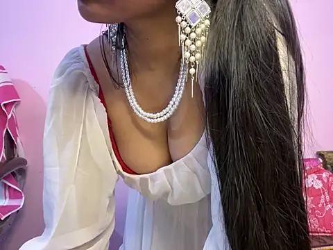 Snapshot of roshni-5 chatting on 02-11-25, 07:48 roshni-5 online show from 02-11-25, 07:48