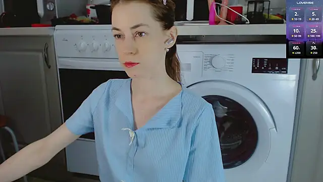 Amina Barbarian online show from 11-23-25, 04:51