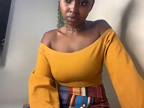 Snapshot of Chocolate_queen2 chatting on 06-29-26, 04:30 Chocolate queen2 online show from 06-29-26, 04:30