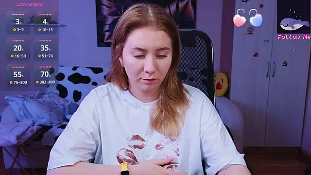 D0nna  online show from 10-11-25, 06:56