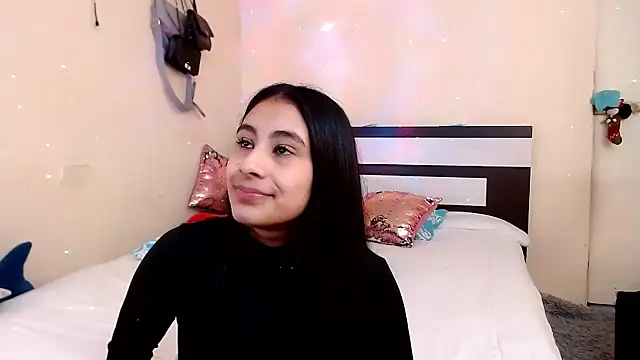 Snapshot of chika_hellar chatting on 01-15-26, 10:24 chika hellar online show from 01-15-26, 10:24